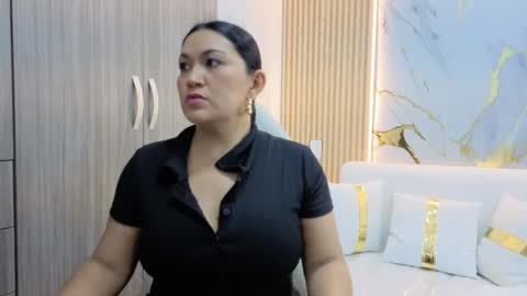 Snapshot of madam_hott chatting on 27, 9, 2025 Madam Hott online show from 27, 9, 2025