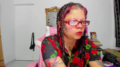 Snapshot of madam_sativa chatting on 5, 3, 2025 di online show from 5, 3, 2025