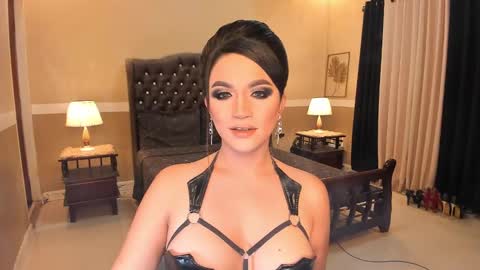 Snapshot of madammistressdominatrixxx chatting on 5, 3, 2025 Alison Kloss online show from 5, 3, 2025