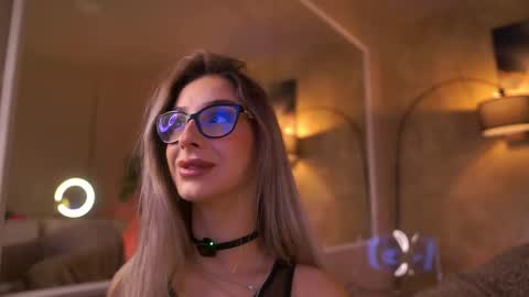Snapshot of maddiebryggs chatting on 18, 4, 2026 Maddie online show from 18, 4, 2026