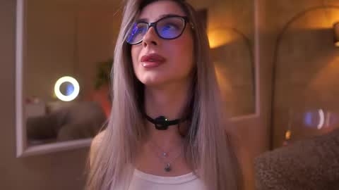 Snapshot of maddiebryggs chatting on 20, 4, 2026 Maddie online show from 20, 4, 2026