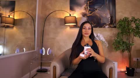 Snapshot of maddiebryggs chatting on 26, 4, 2026 Maddie online show from 26, 4, 2026