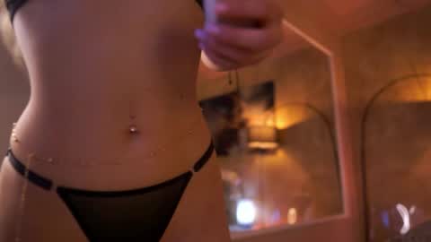 Snapshot of maddiebryggs chatting on 20, 5, 2026 Maddie online show from 20, 5, 2026