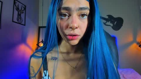Snapshot of maddiiebrooks chatting on 5, 2, 2025 Maddie online show from 5, 2, 2025