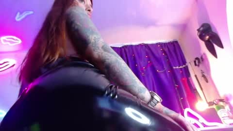 Snapshot of maddilust chatting on 26, 4, 2026 Miss Lust online show from 26, 4, 2026