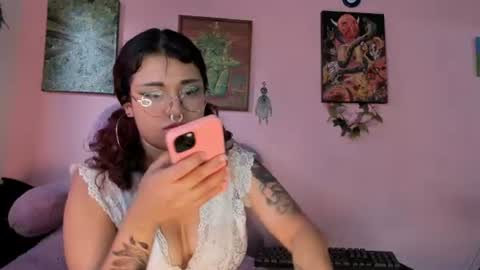 Snapshot of maddy_jhonsson chatting on 25, 6, 2026 Maddy online show from 25, 6, 2026