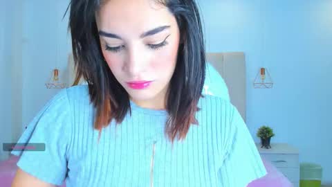 Snapshot of maddy_rouse_01 chatting on 9, 10, 2025 Maddy online show from 9, 10, 2025