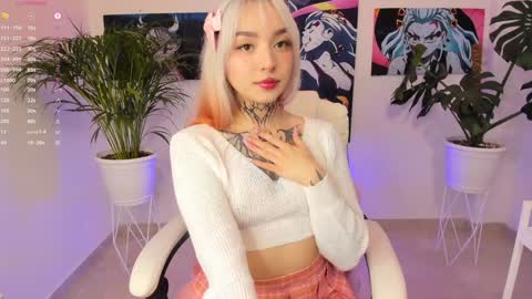 Snapshot of maddy_uwu chatting on 2, 12, 2024 maddy_uwu online show from 2, 12, 2024