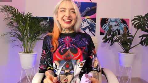 Snapshot of maddy_uwu chatting on 10, 12, 2024 maddy_uwu online show from 10, 12, 2024