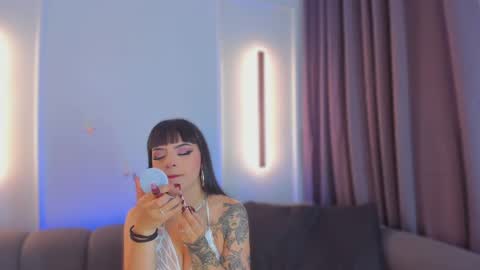 Snapshot of maddy_walker chatting on 10, 9, 2025 Maddy online show from 10, 9, 2025