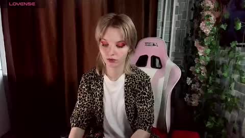 madelaines online show from 24, 5, 2026