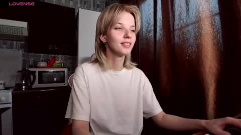 madelaines online show from 24, 5, 2026