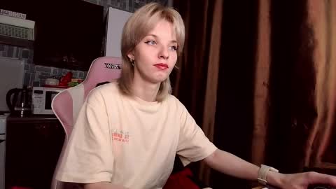 madelaines online show from 28, 5, 2026