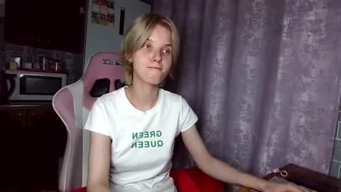 Snapshot of madelaines chatting on 12, 7, 2026 madelaines online show from 12, 7, 2026