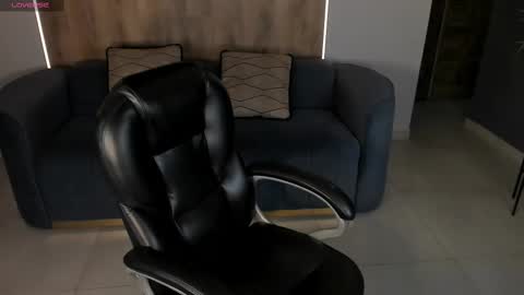 Snapshot of madelinefox_ chatting on 17, 2, 2025 Madeline online show from 17, 2, 2025