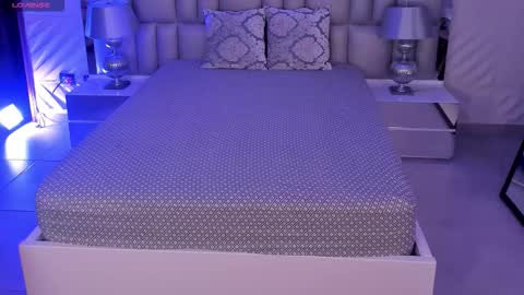 Snapshot of madelinefox_ chatting on 8, 10, 2025 Madeline online show from 8, 10, 2025