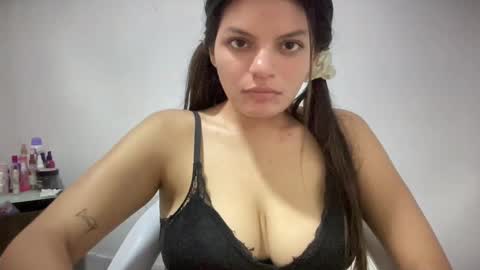 Snapshot of madison_tits chatting on 26, 10, 2025 madison_tits online show from 26, 10, 2025