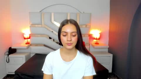 Snapshot of madisoncarzon chatting on 12, 9, 2025 Madison Carzon online show from 12, 9, 2025