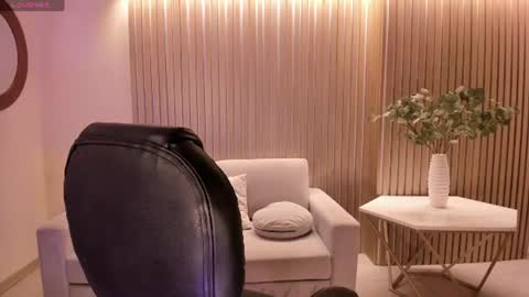 Snapshot of madisonkane chatting on 19, 6, 2026 Madison Kane online show from 19, 6, 2026