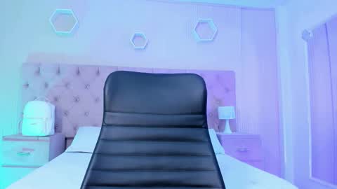 Snapshot of madisonsky_ chatting on 22, 9, 2025 madison online show from 22, 9, 2025