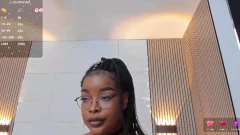 Snapshot of madissonlopez chatting on 3, 7, 2026 Madisson Lopez online show from 3, 7, 2026