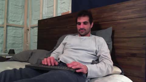 Guigui online show from 27, 1, 2025