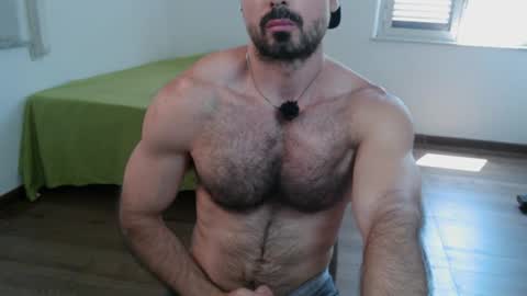 Snapshot of madmax20x chatting on 2, 8, 2026 madmax20x online show from 2, 8, 2026