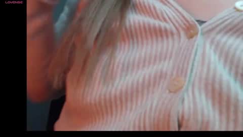 Snapshot of madyqueen chatting on 27, 2, 2025 Mara online show from 27, 2, 2025