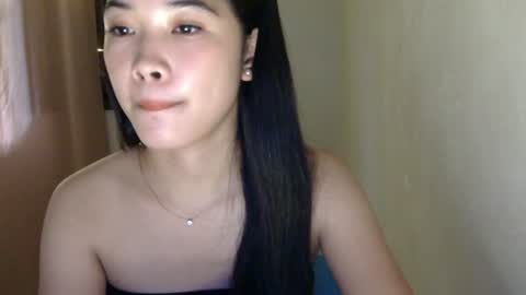 Snapshot of mae_luna chatting on 25, 6, 2026 mae_luna online show from 25, 6, 2026