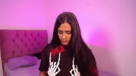 Snapshot of mae_nathan chatting on 22, 5, 2026 mae and nathan online show from 22, 5, 2026
