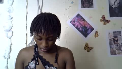 Maee online show from 13, 1, 2026