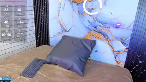 maevekuro online show from 18, 11, 2025