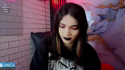 Snapshot of maevekuro chatting on 18, 6, 2026 maevekuro online show from 18, 6, 2026