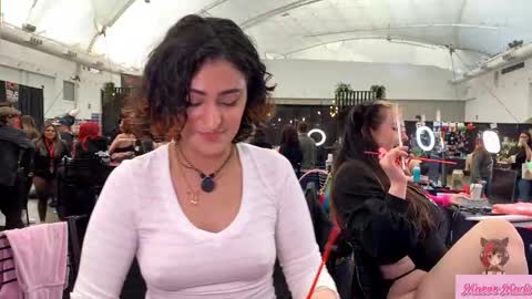 Meaves online show from 8, 2, 2026