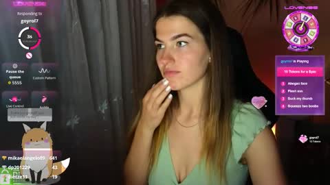 Snapshot of mag1c_eyes chatting on 22, 9, 2025 mag1c_eyes online show from 22, 9, 2025