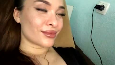 Snapshot of magggg658318 chatting on 13, 6, 2026 magggg658318 online show from 13, 6, 2026