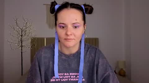 Snapshot of magic_bunnyy chatting on 10, 7, 2026 Milly online show from 10, 7, 2026