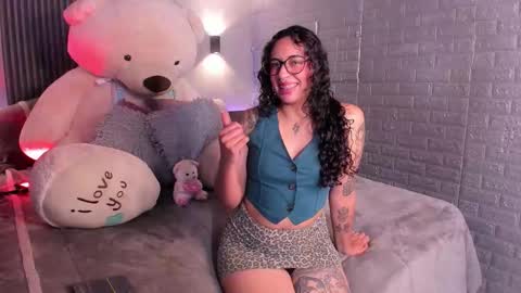 Snapshot of magic_ivone chatting on 4, 2, 2026 magic_ivone online show from 4, 2, 2026