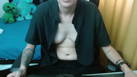 Snapshot of magic_jadee chatting on 8, 5, 2026 Jade online show from 8, 5, 2026