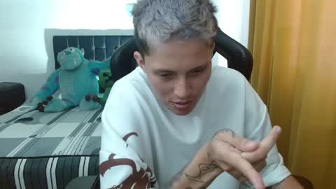 Snapshot of magic_jadee chatting on 27, 5, 2026 Jade online show from 27, 5, 2026