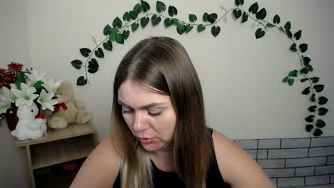 magic_katarina_ online show from 10, 9, 2025