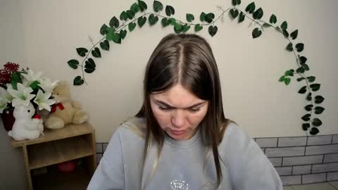 magic_katarina_ online show from 6, 10, 2025