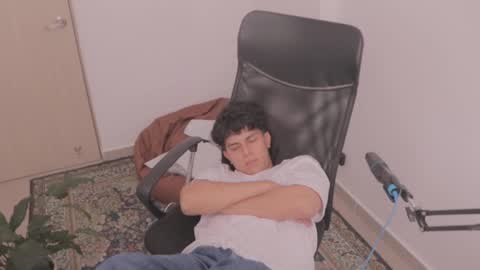 Tony Hoffa online show from 13, 12, 2025