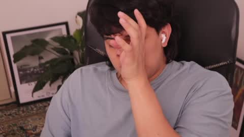 Tony Hoffa online show from 15, 4, 2026