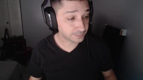 Snapshot of magicjawn chatting on 7, 1, 2025 magicjawn online show from 7, 1, 2025