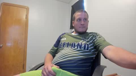 Snapshot of magicman176 chatting on 14, 9, 2025 Magic176 online show from 14, 9, 2025