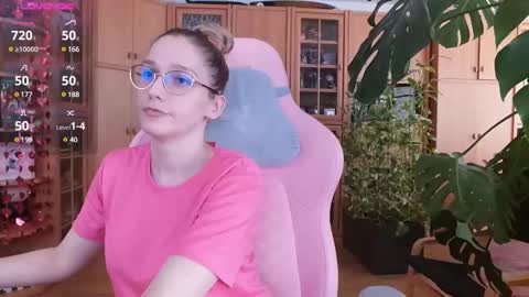 Nicole online show from 11, 2, 2025