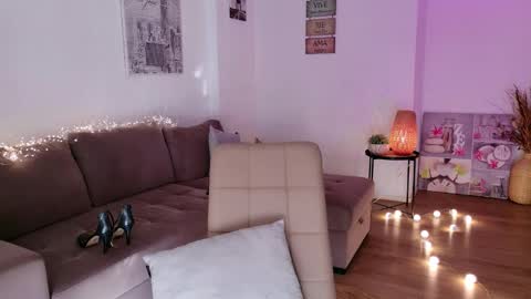 Ami online show from 6, 2, 2026