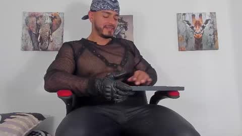 Snapshot of magnusclark chatting on 8, 7, 2026 Magnusclark online show from 8, 7, 2026