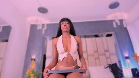 Snapshot of mahiacoffie chatting on 3, 5, 2026 Mahia Coffie online show from 3, 5, 2026